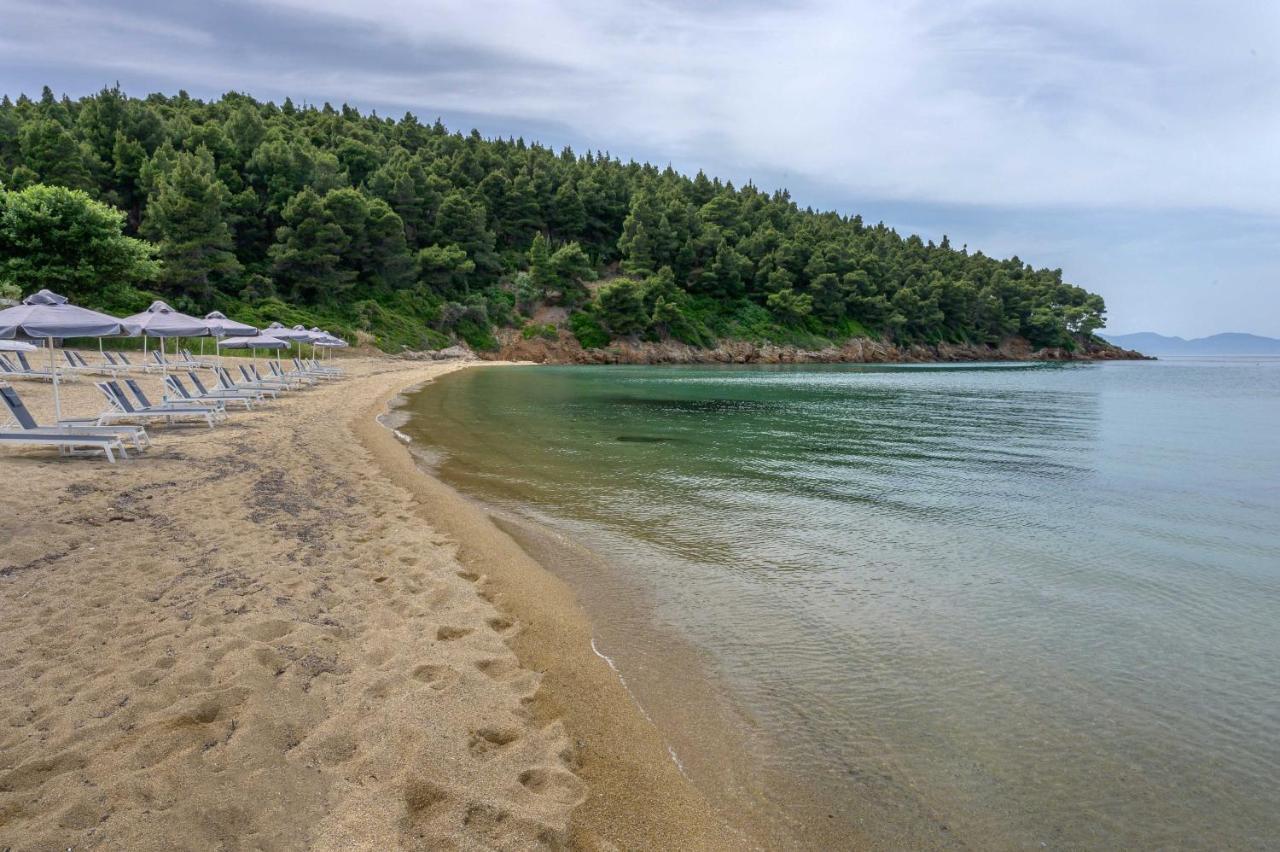 Komitsa Luxury Apartments Néa Róda Kültér fotó