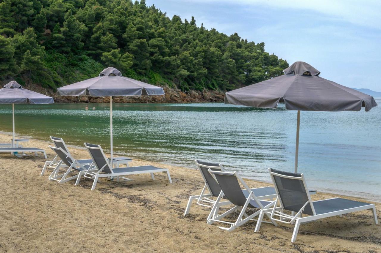 Komitsa Luxury Apartments Néa Róda Kültér fotó