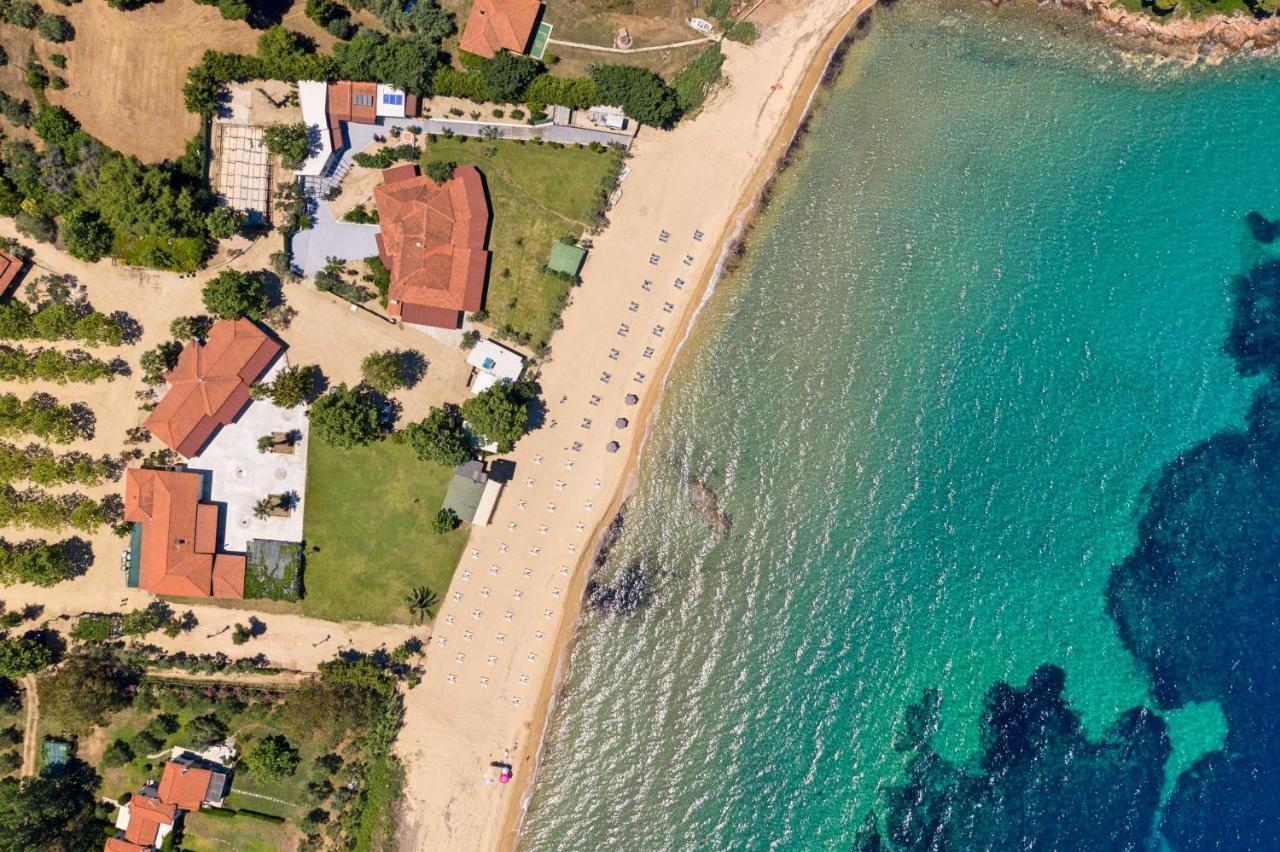Komitsa Luxury Apartments Néa Róda Kültér fotó