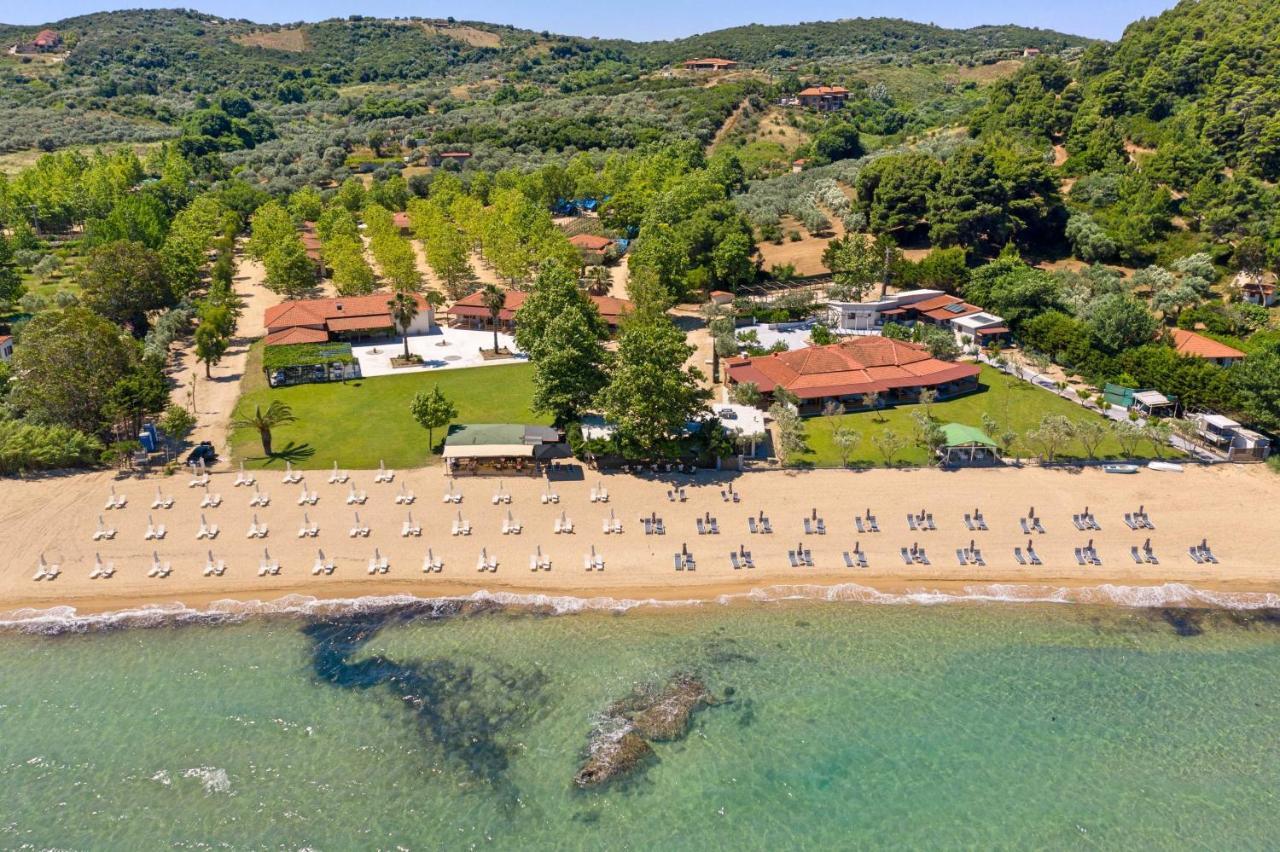 Komitsa Luxury Apartments Néa Róda Kültér fotó